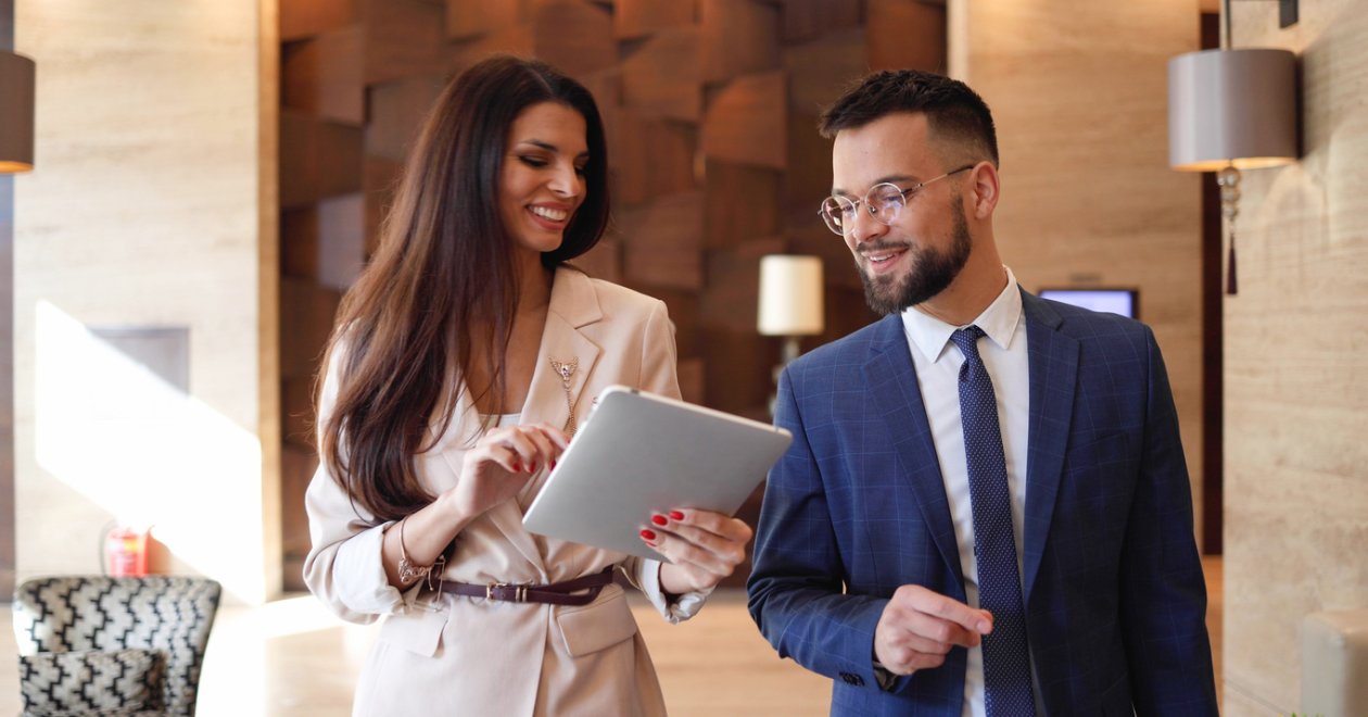 Közösségi média stratégia hoteleknek: mit posztolj, mikor és miért?