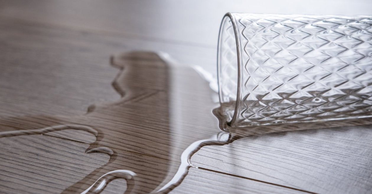 Vízálló laminált padló – amikor a szépség találkozik a praktikummal