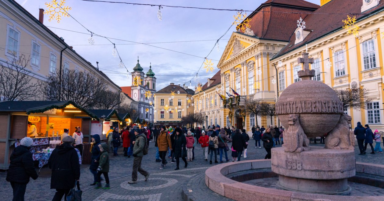 Fehérvári Advent 2025 – Egy mesébe illő ünnepi kaland Székesfehérváron